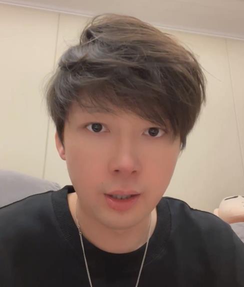 浪迹情感《情敌策略》